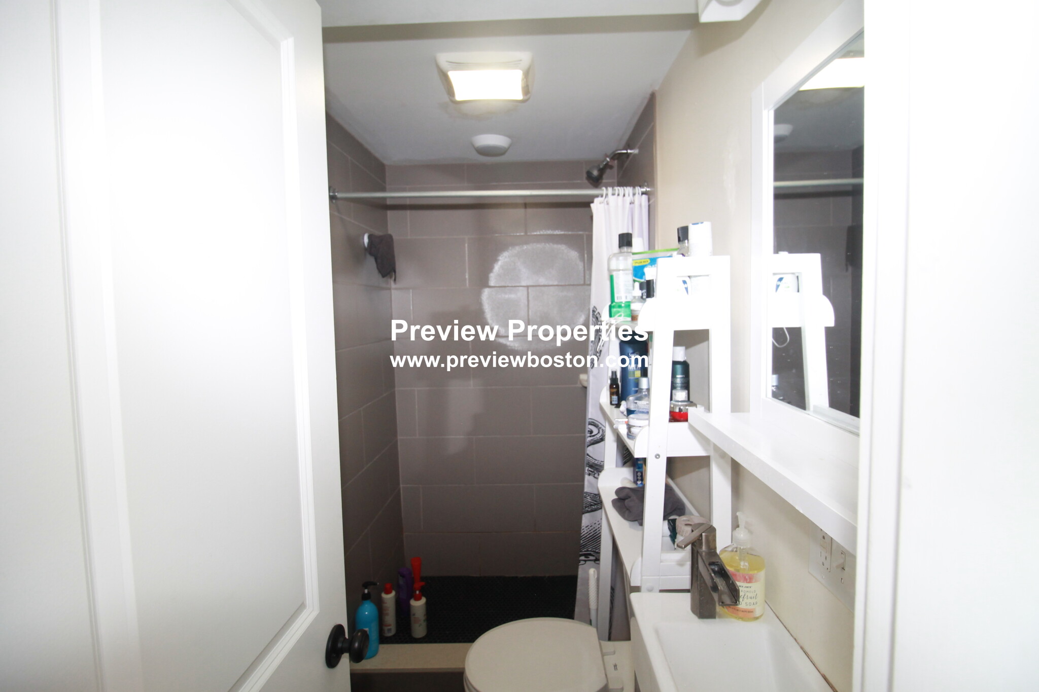 4 bed, 2 bath apartment for rent at 21-23 Weitz St Unit 3P, Allston — photo 15 of 18