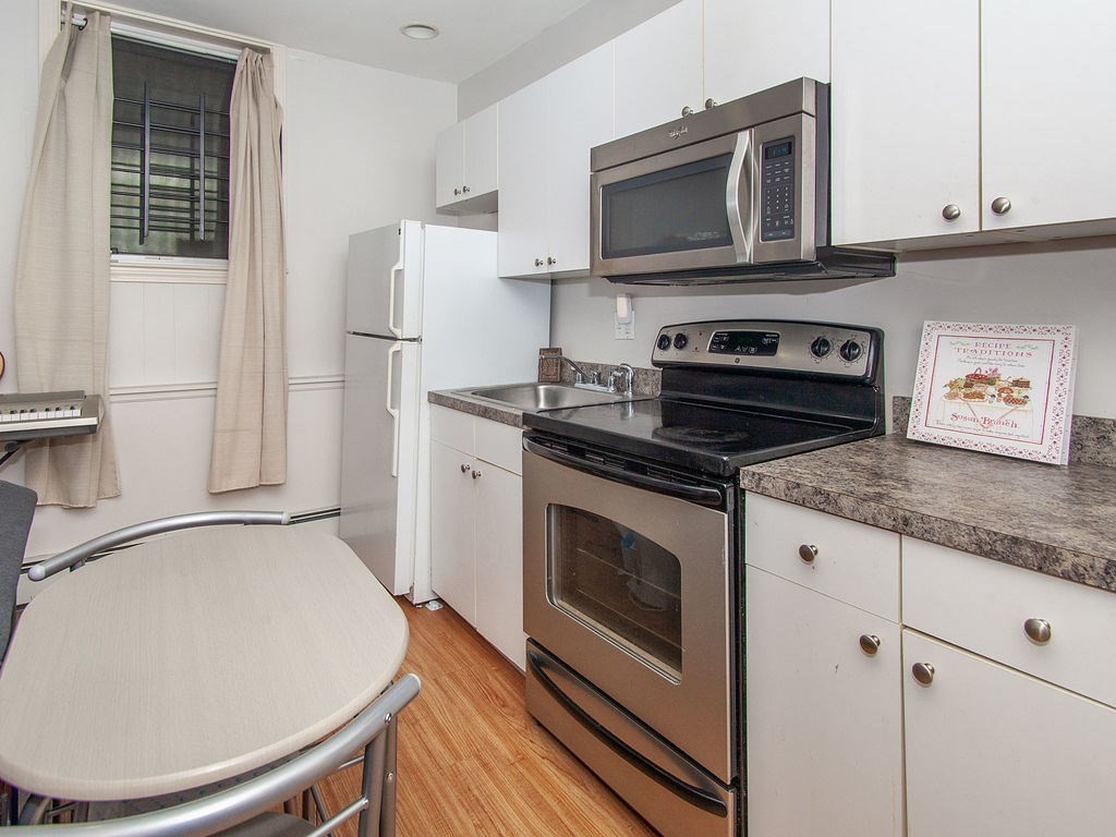 1 bed, 1 bath apartment for rent at 21 Aberdeen Unit A, Fenway — photo 3 of 6
