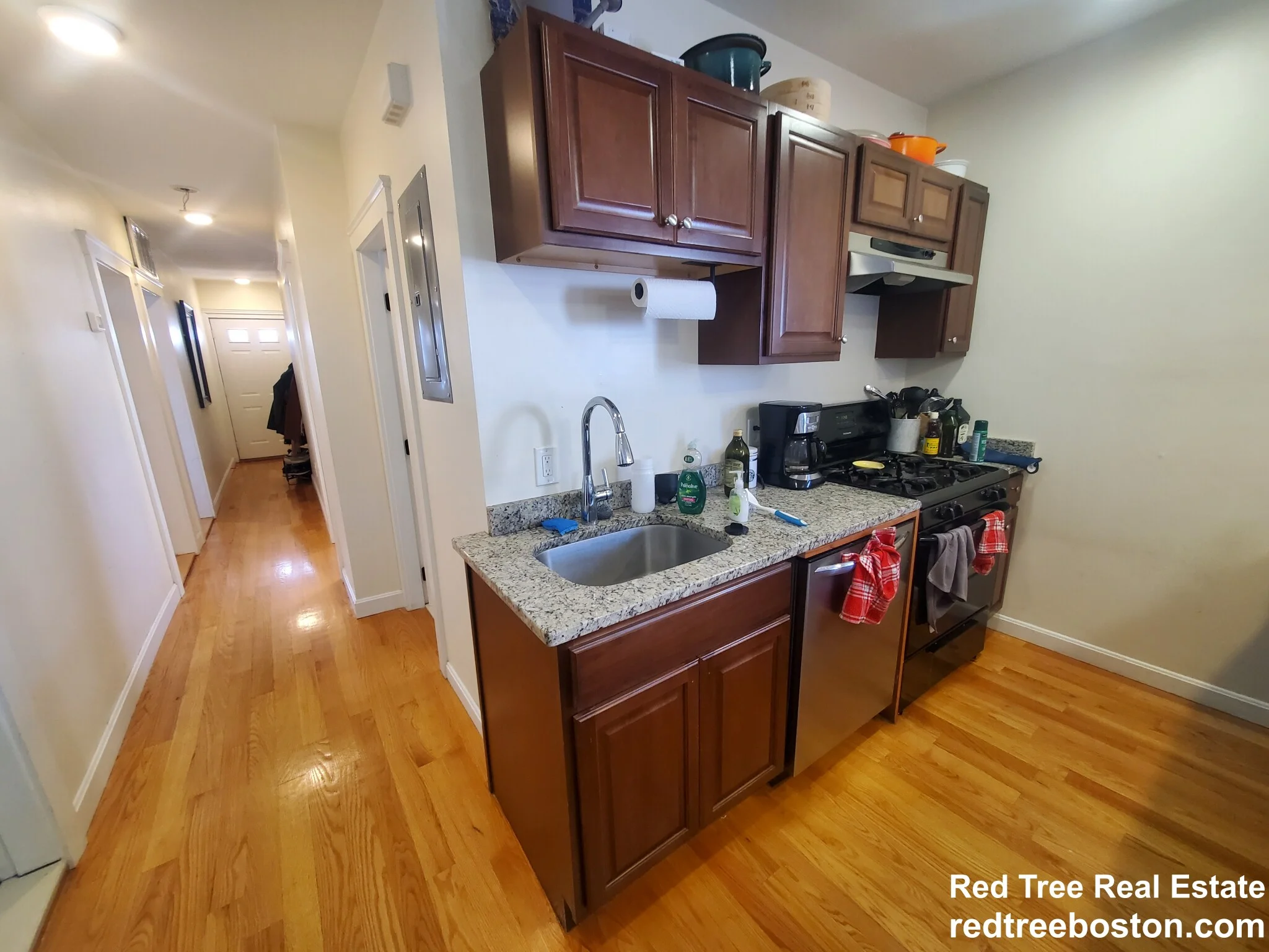 4 bed, 2 bath apartment for rent at 21 Allston St Unit 1, Allston — photo 3 of 17