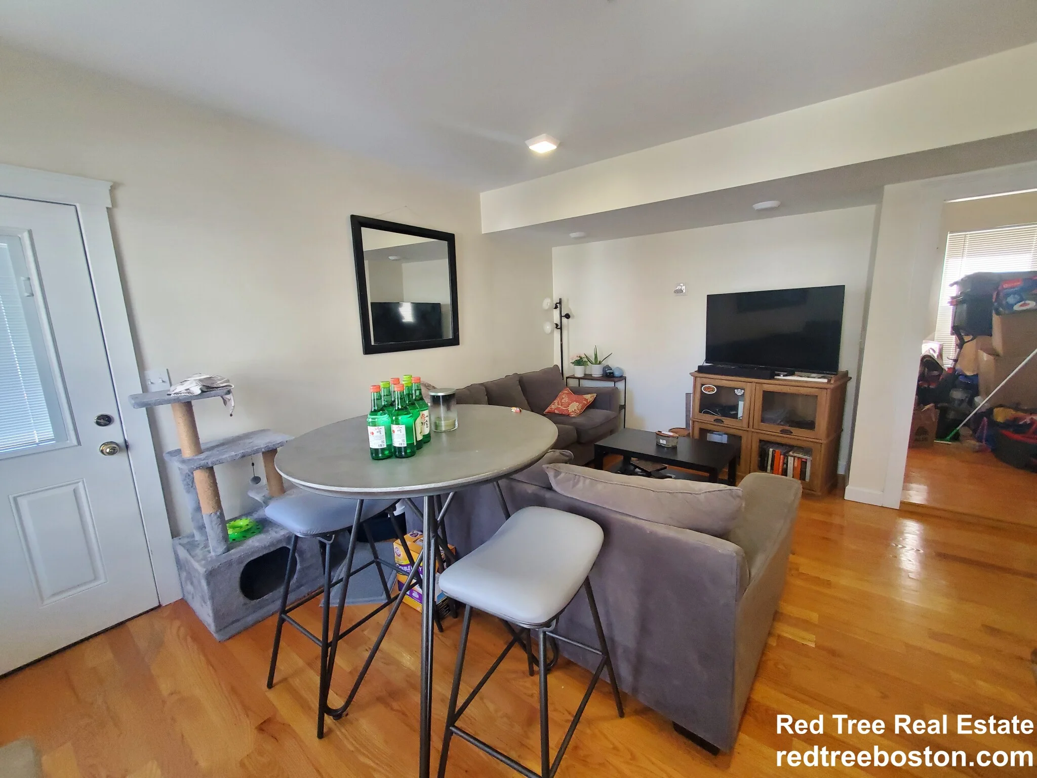 4 bed, 2 bath apartment for rent at 21 Allston St Unit 1, Allston — photo 5 of 17