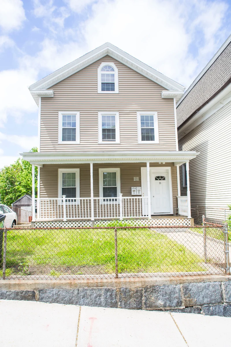 4 bed, 2 bath apartment for rent at 21 Alpine St Unit 2, Roxbury — photo 14 of 15