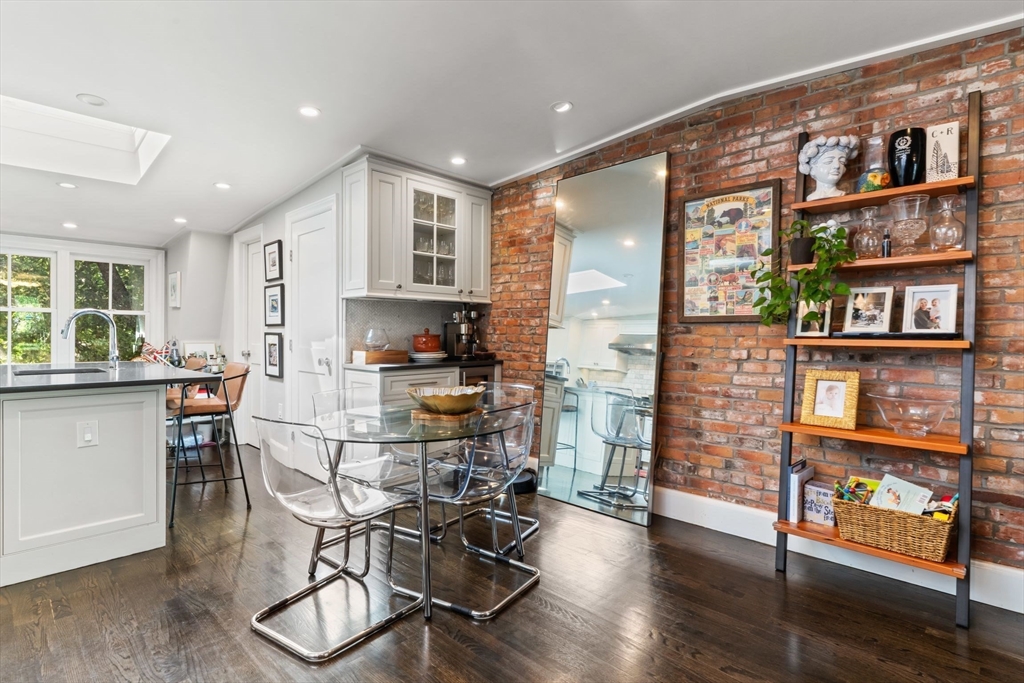 2 bed, 1 bath apartment for rent at 21 Appleton St Unit 2, South End — photo 5 of 23
