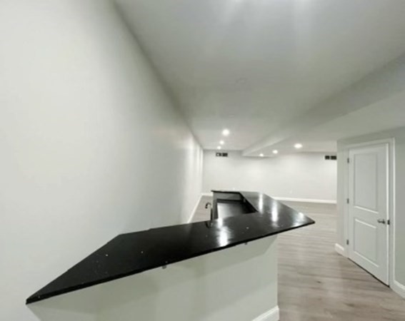 4 bed, 3 bath apartment for rent at 21 Arbor Ct Unit 21, East Walpole — photo 19 of 22
