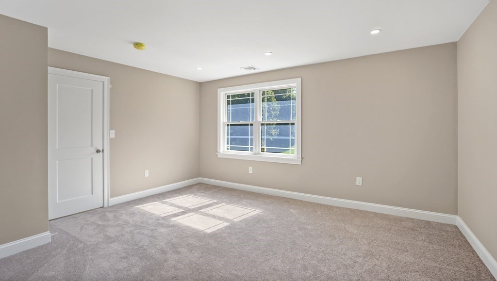 4 bed, 3 bath apartment for rent at 21 Arbor Ct Unit 21, East Walpole — photo 13 of 22