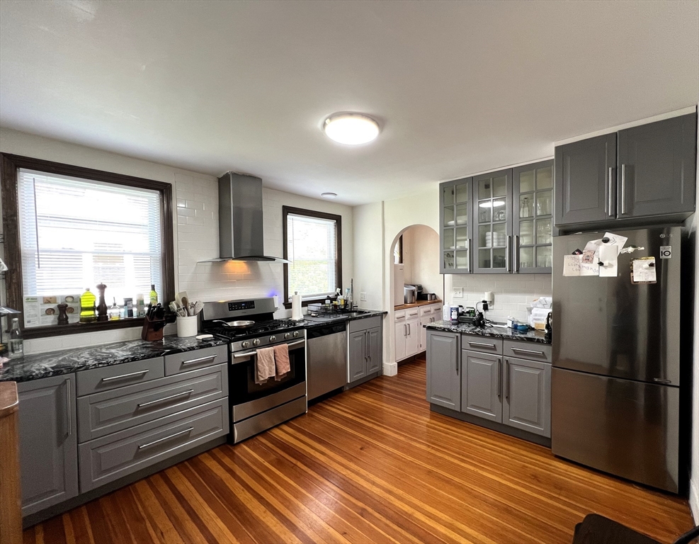 2 bed, 1 bath apartment for rent at 21 Ardent Unit 2, Roslindale — photo 2 of 9