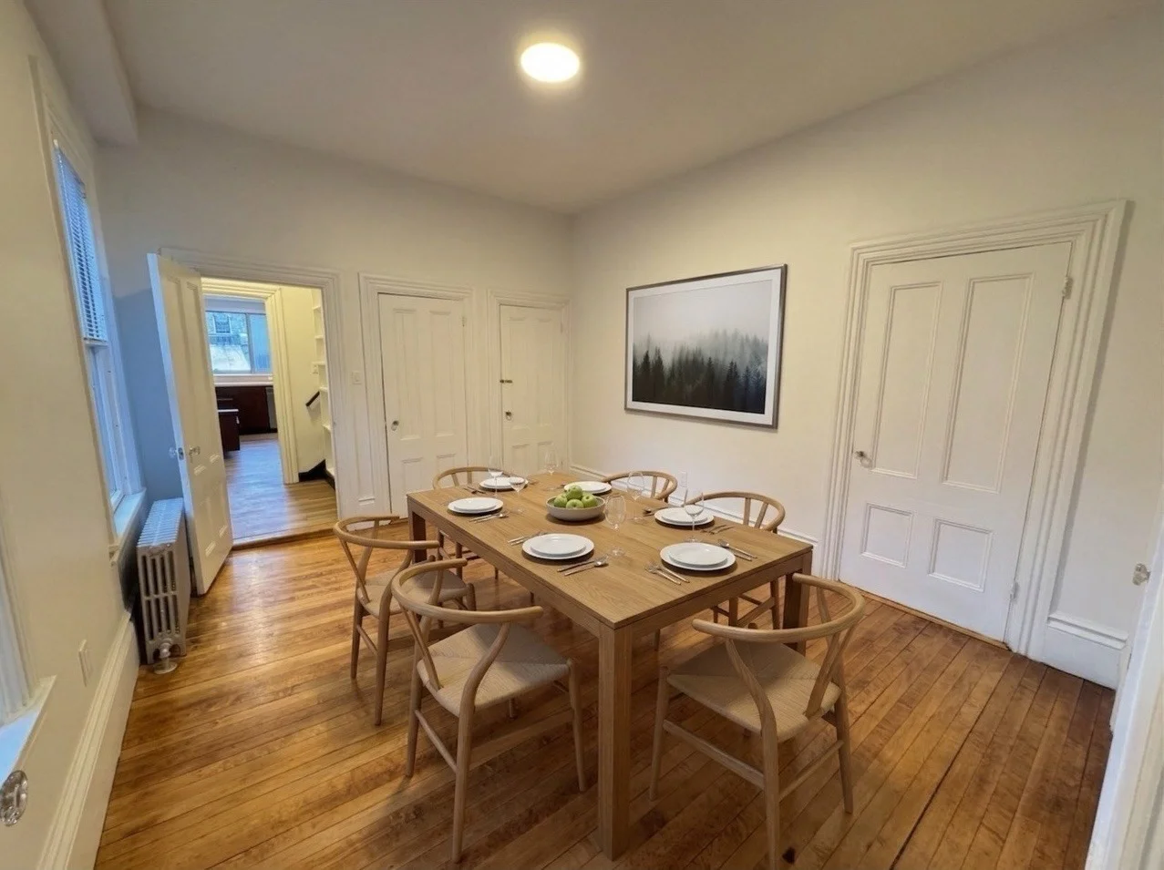 4 bed, 3 bath apartment for rent at 21 Avon St Unit 21, Neighborhood Nine — photo 3 of 18
