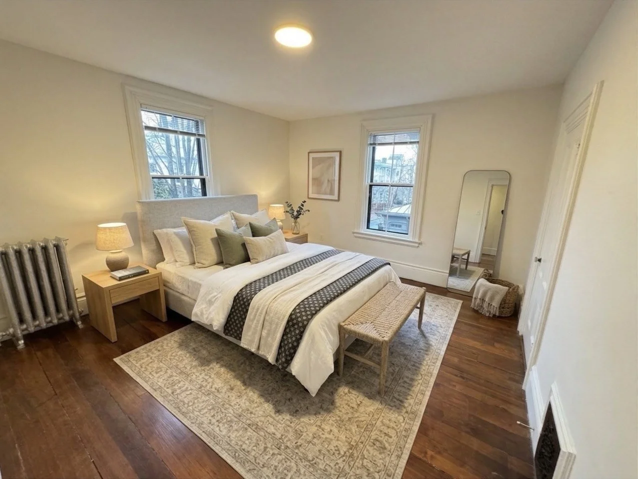4 bed, 3 bath apartment for rent at 21 Avon St Unit 21, Neighborhood Nine — photo 11 of 18