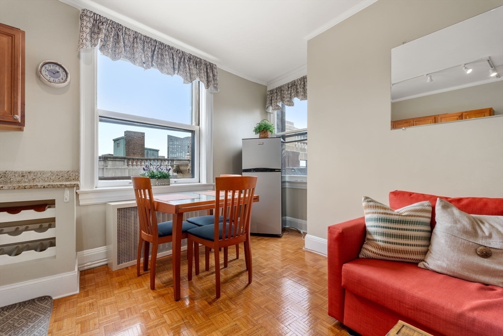 1 bed, 1 bath apartment for rent at 21 Beacon St Unit 10E, Boston Downtown — photo 3 of 24