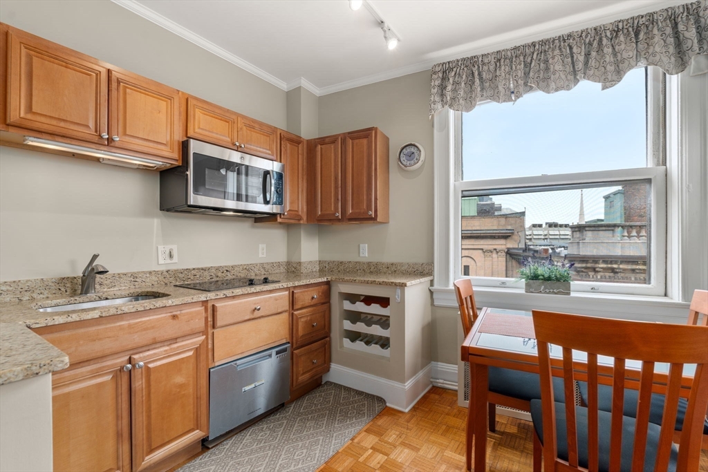 1 bed, 1 bath apartment for rent at 21 Beacon St Unit 10E, Boston Downtown — photo 2 of 24