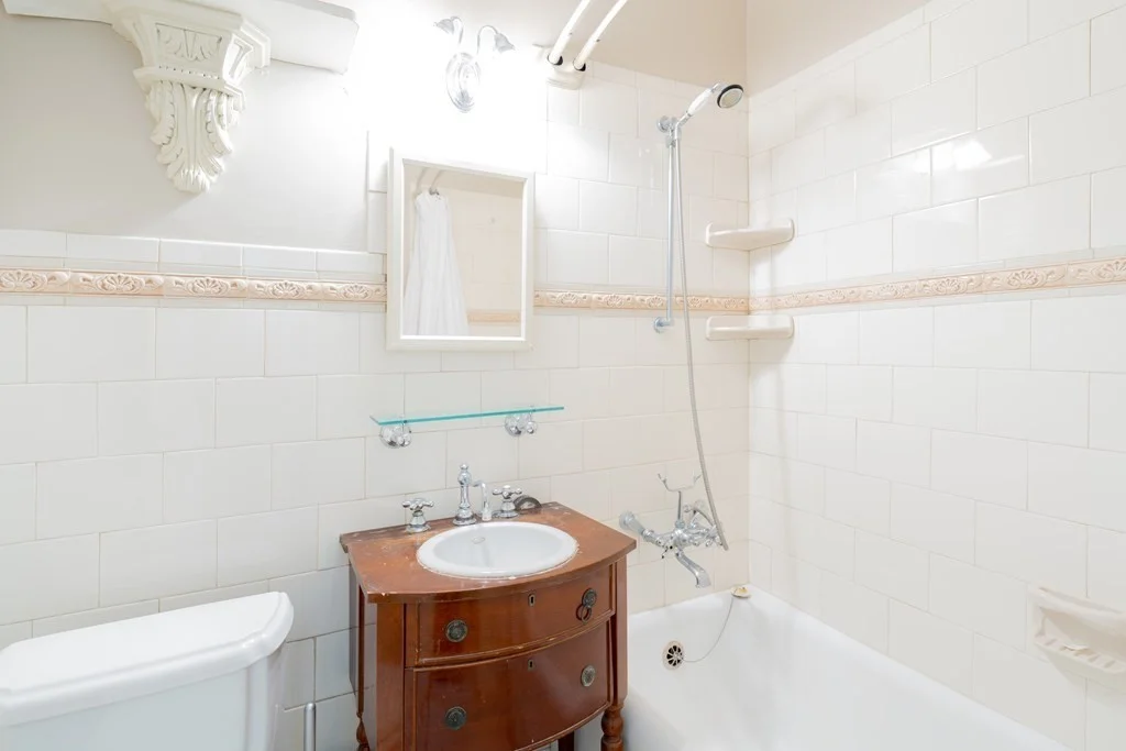 1 bed, 1 bath apartment for rent at 21 Beacon St Unit 2G, Beacon Hill — photo 13 of 13