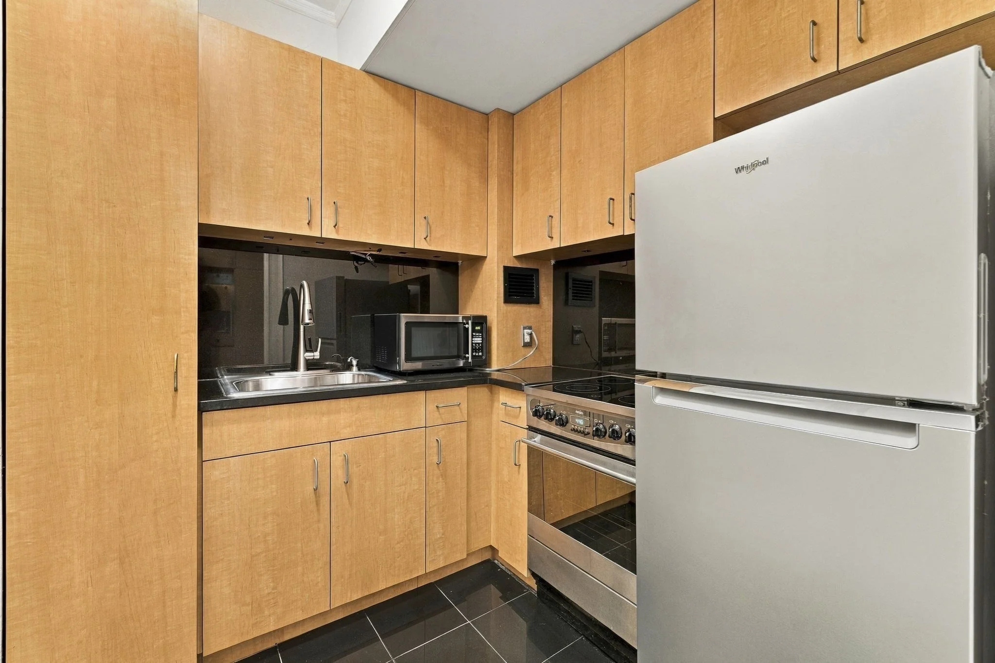 1 bed, 1 bath apartment for rent at 21 Beacon St Unit 3D, Boston Downtown — photo 6 of 10