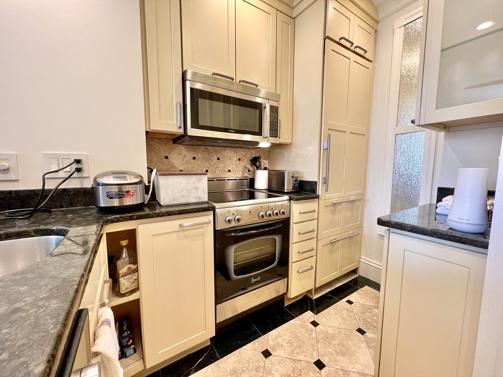 1 bed, 1 bath apartment for rent at 21 Beacon St Unit 3I, Beacon Hill — photo 5 of 9