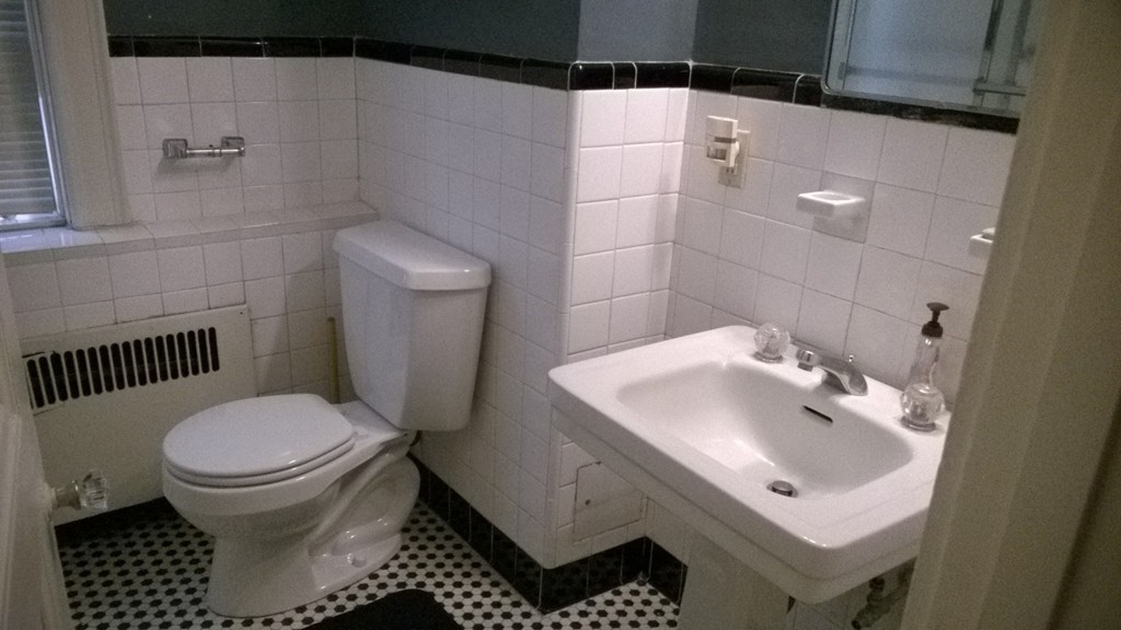 1 bed, 1 bath apartment for rent at 21 Beacon St Unit 4, Beacon Hill — photo 8 of 11