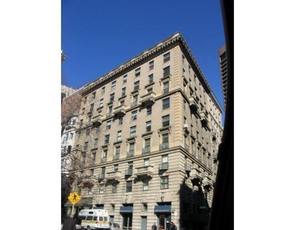 1 bed, 1 bath apartment for rent at 21 Beacon St Unit 4, Beacon Hill — photo 4 of 11