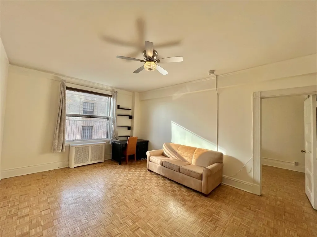 1 bed, 1 bath apartment for rent at 21 Beacon St Unit 6T, Boston Downtown — photo 5 of 28
