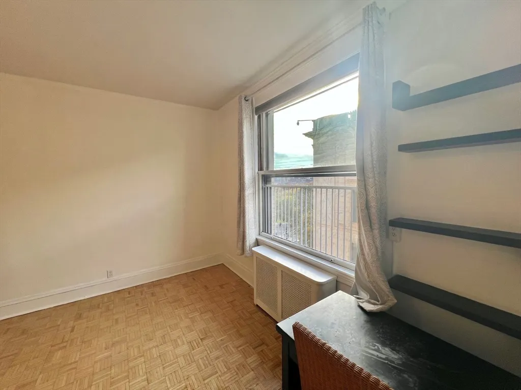 1 bed, 1 bath apartment for rent at 21 Beacon St Unit 6T, Boston Downtown — photo 7 of 28