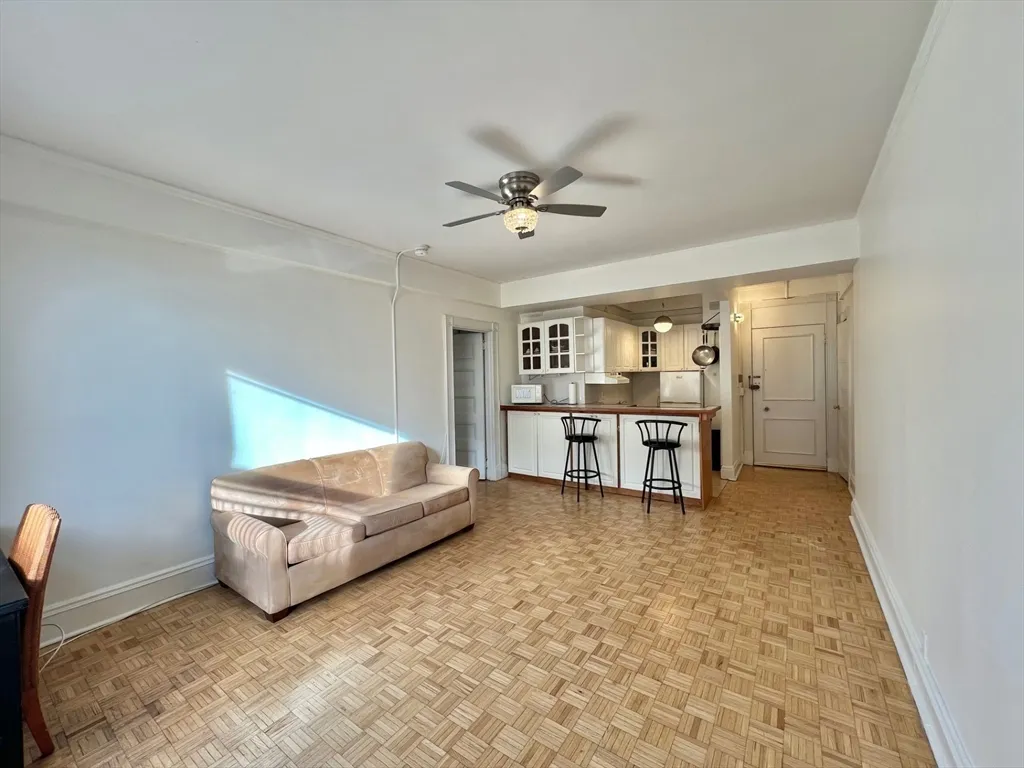 1 bed, 1 bath apartment for rent at 21 Beacon St Unit 6T, Boston Downtown — photo 4 of 28