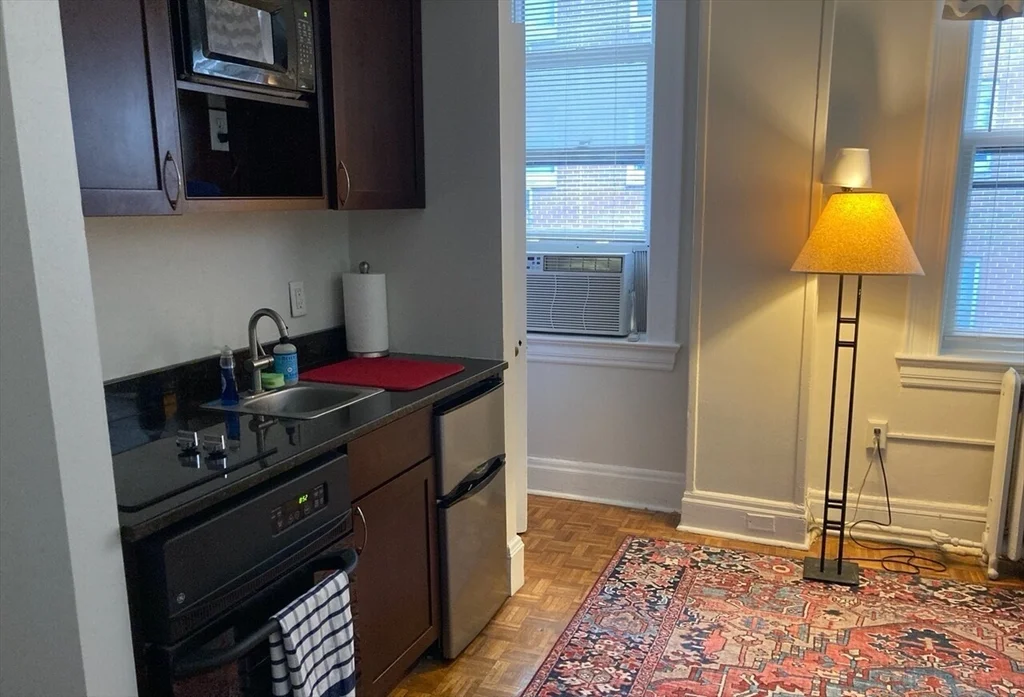 Studio bed, 1 bath apartment for rent at 21 Beacon St Unit 7K, Boston Downtown — photo 6 of 7