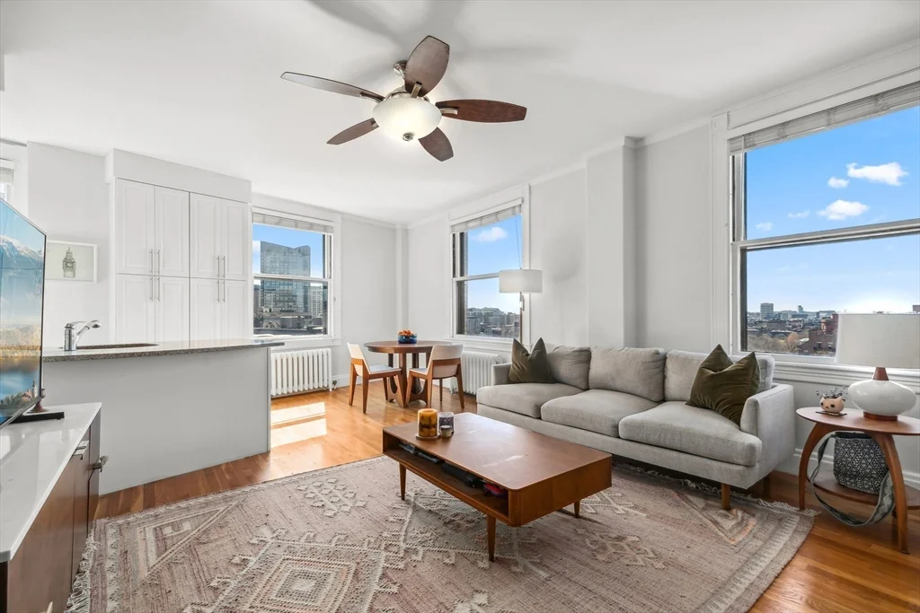 1 bed, 1 bath apartment for rent at 21 Beacon St Unit 9H, Beacon Hill — photo 2 of 20