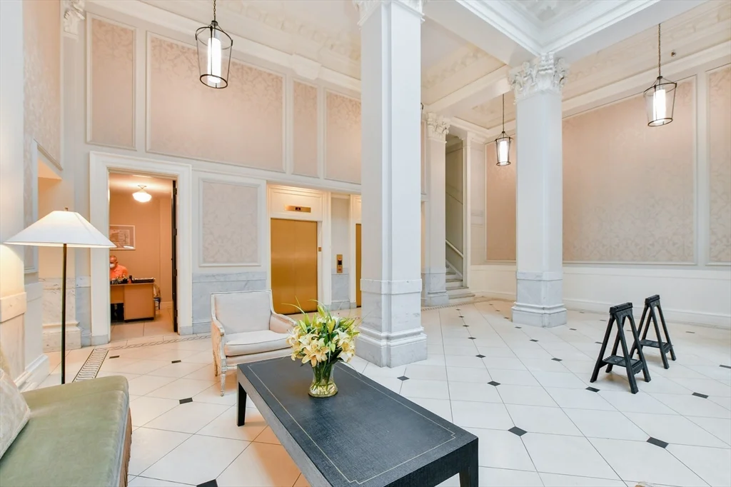 1 bed, 1 bath apartment for rent at 21 Beacon St Unit 9H, Beacon Hill — photo 17 of 20