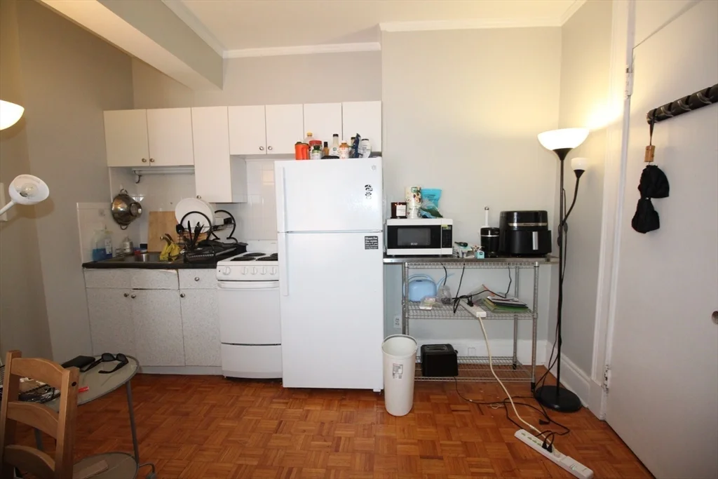 1 bed, 1 bath apartment for rent at 21 Beacon St Unit 9L, Boston Downtown — photo 6 of 11