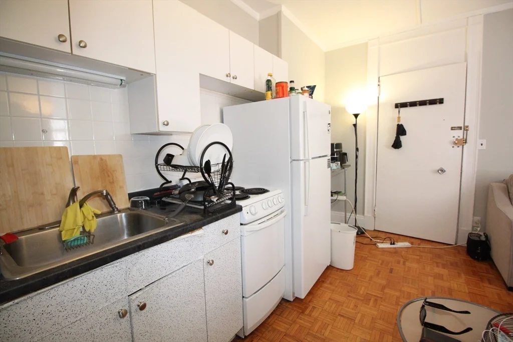 1 bed, 1 bath apartment for rent at 21 Beacon St Unit 9L, Boston Downtown — photo 5 of 11