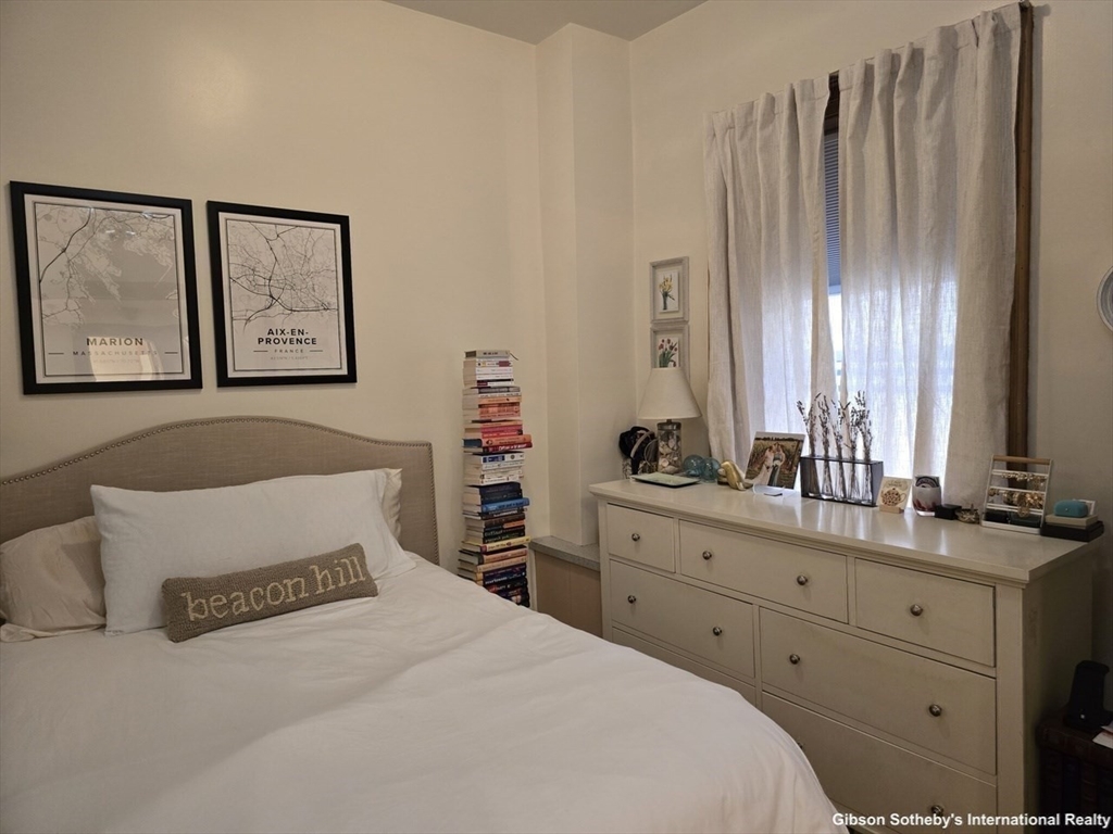 1 bed, 1 bath apartment for rent at 21 Beacon Unit 5Q, Beacon Hill — photo 9 of 13