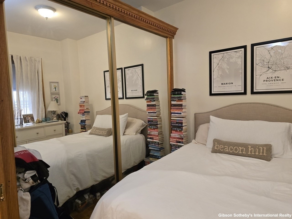 1 bed, 1 bath apartment for rent at 21 Beacon Unit 5Q, Beacon Hill — photo 8 of 13