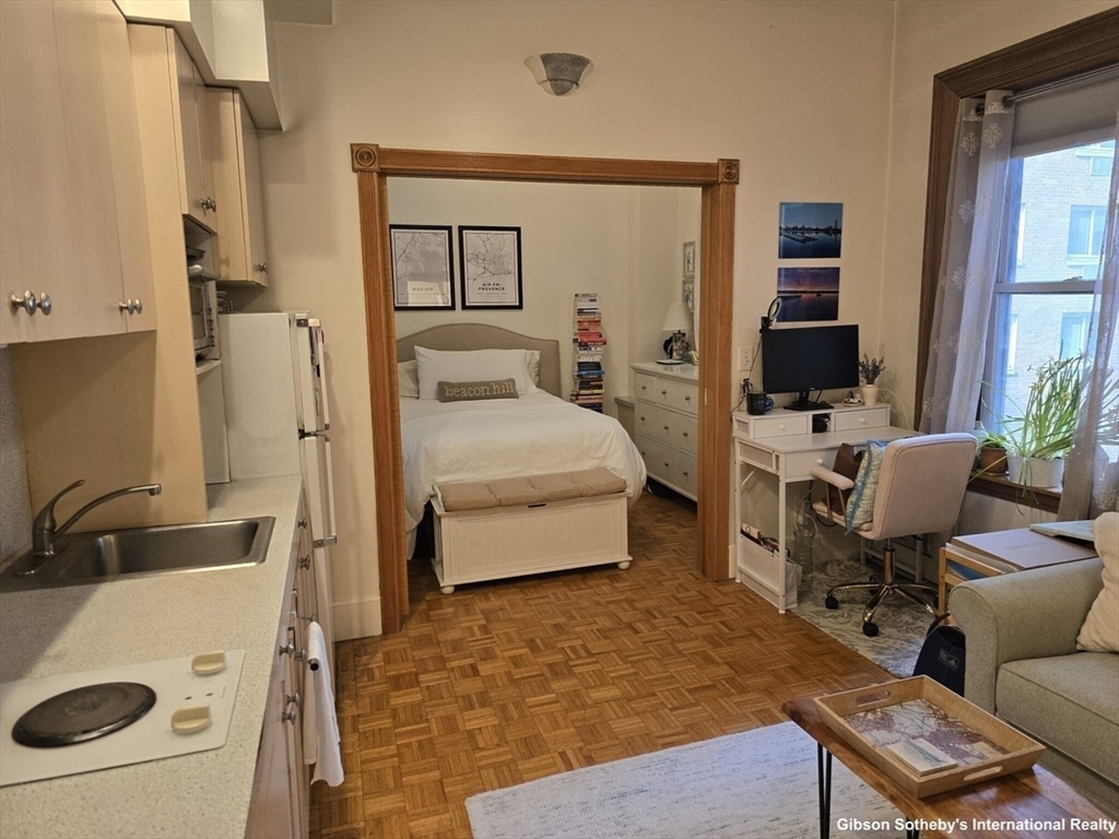 1 bed, 1 bath apartment for rent at 21 Beacon Unit 5Q, Beacon Hill — photo 6 of 13