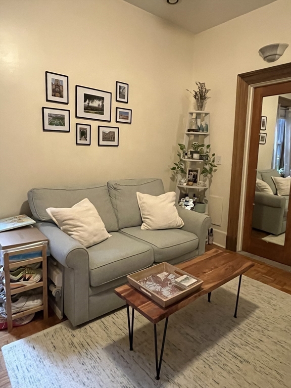 1 bed, 1 bath apartment for rent at 21 Beacon Unit 5Q, Beacon Hill — photo 7 of 13