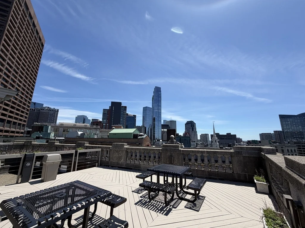1 bed, 1 bath apartment for rent at 21 Beacon Unit 8A, Boston Downtown — photo 2 of 28