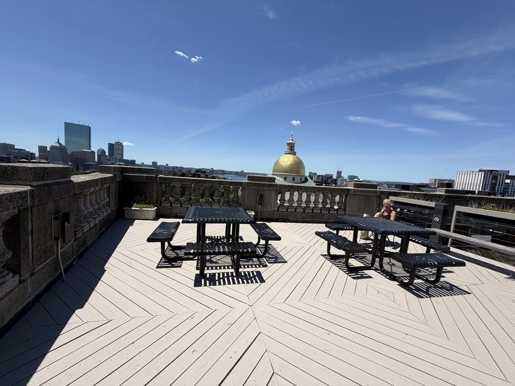1 bed, 1 bath apartment for rent at 21 Beacon Unit 8A, Boston Downtown — photo 1 of 28