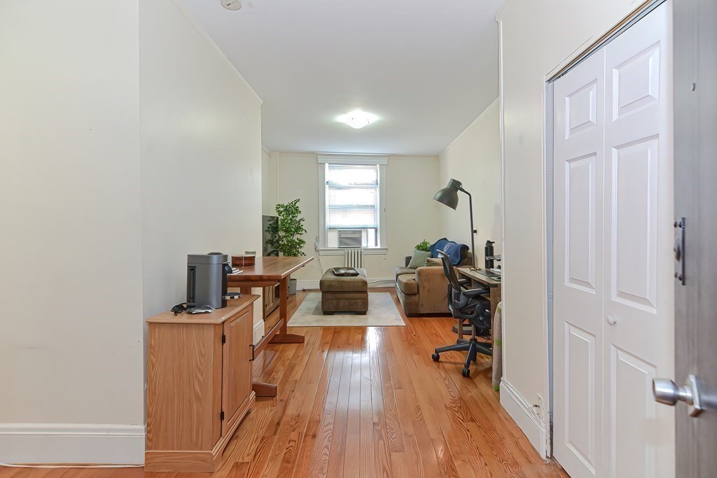 1 bed, 1 bath apartment for rent at 21 Beacon Unit 8C, Beacon Hill — photo 5 of 17