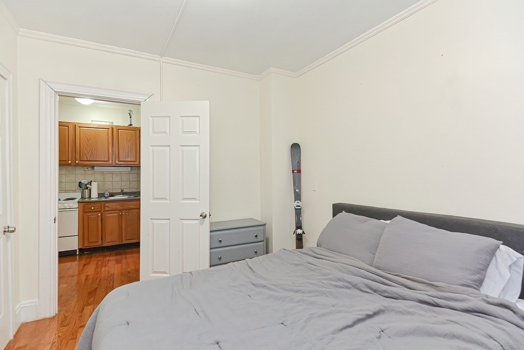1 bed, 1 bath apartment for rent at 21 Beacon Unit 8C, Beacon Hill — photo 9 of 17