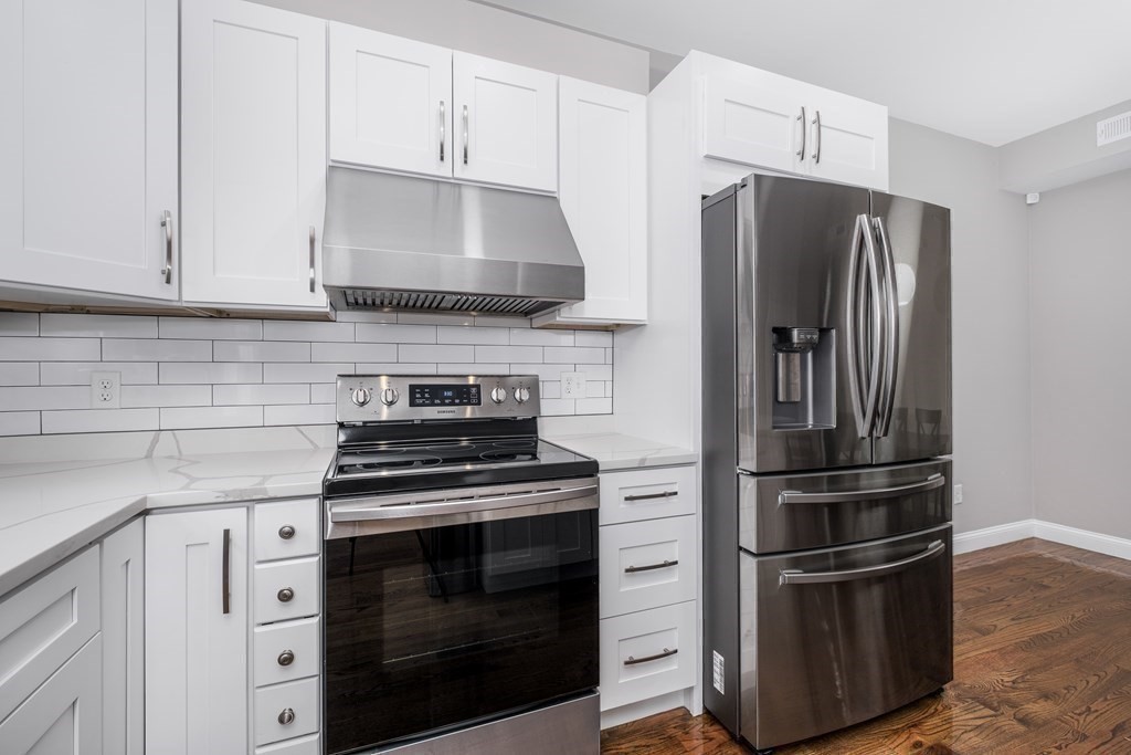 3 bed, 2.5 bath apartment for rent at 21 Bellevue Ave Unit 2, Revere — photo 9 of 40