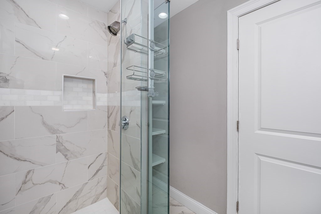 3 bed, 2.5 bath apartment for rent at 21 Bellevue Ave Unit 2, Revere — photo 14 of 40