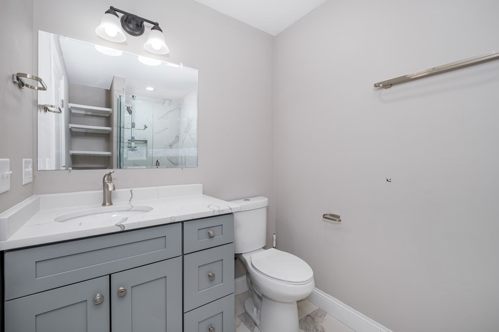 3 bed, 2.5 bath apartment for rent at 21 Bellevue Ave Unit 2, Revere — photo 13 of 40