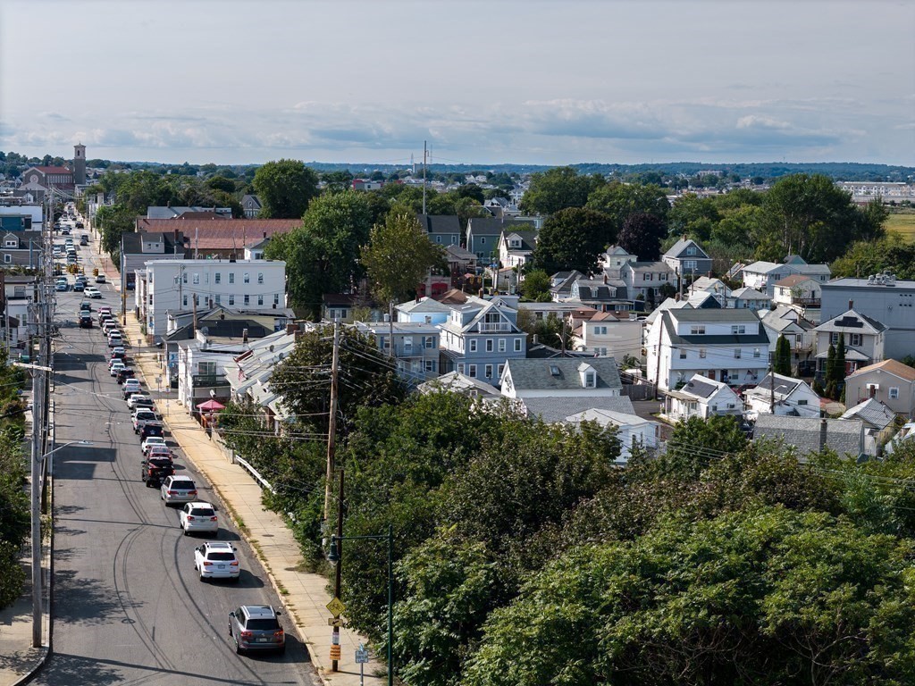 3 bed, 2.5 bath apartment for rent at 21 Bellevue Ave Unit 2, Revere — photo 32 of 40
