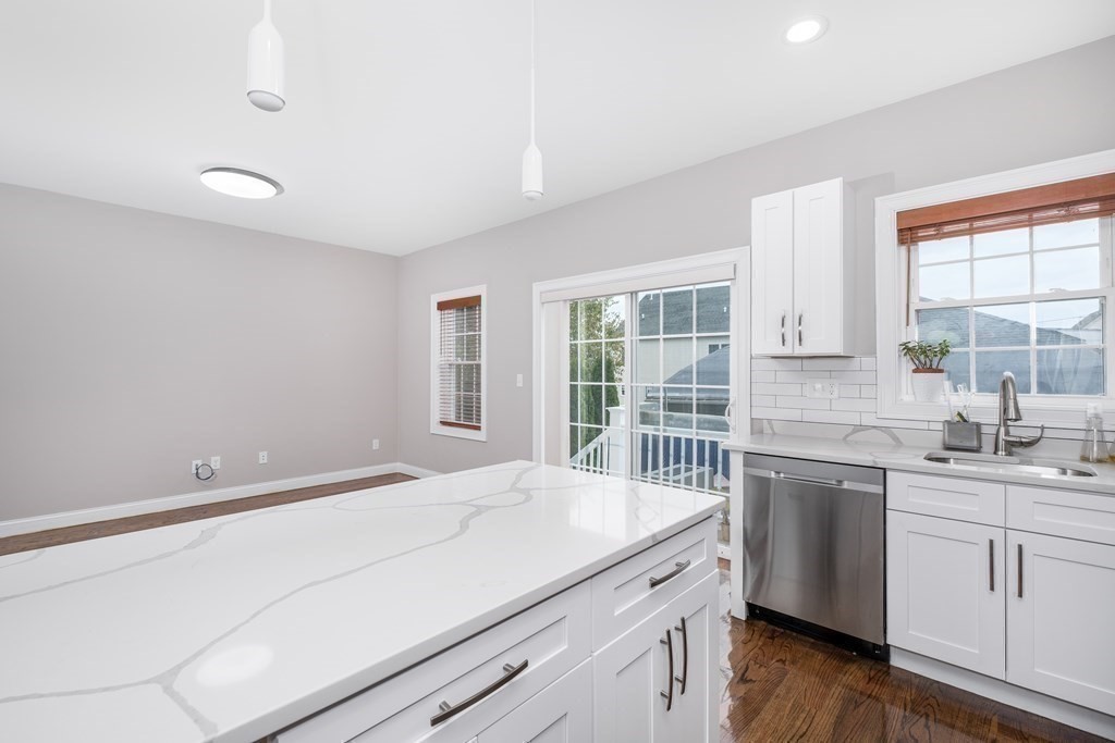 3 bed, 2.5 bath apartment for rent at 21 Bellevue Ave Unit 2, Revere — photo 8 of 40