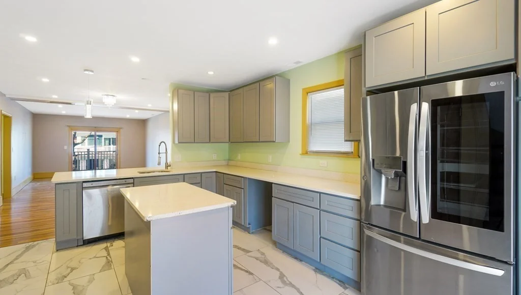 4 bed, 2 bath apartment for rent at 21 Belvoir Rd Unit 2, Blue Hills