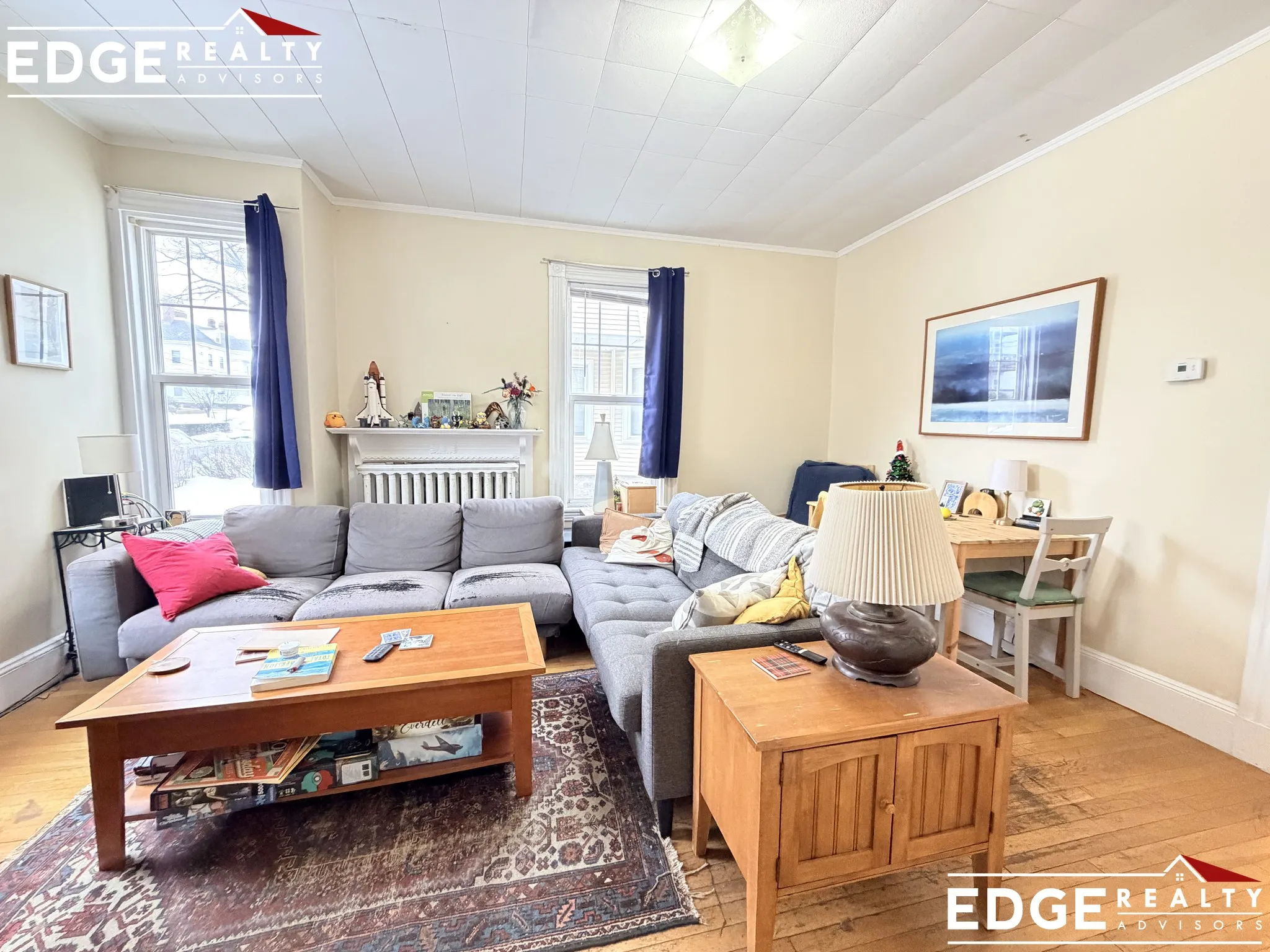 5 bed, 3 bath apartment for rent at 21 Bennett St Unit 1, Oak Square