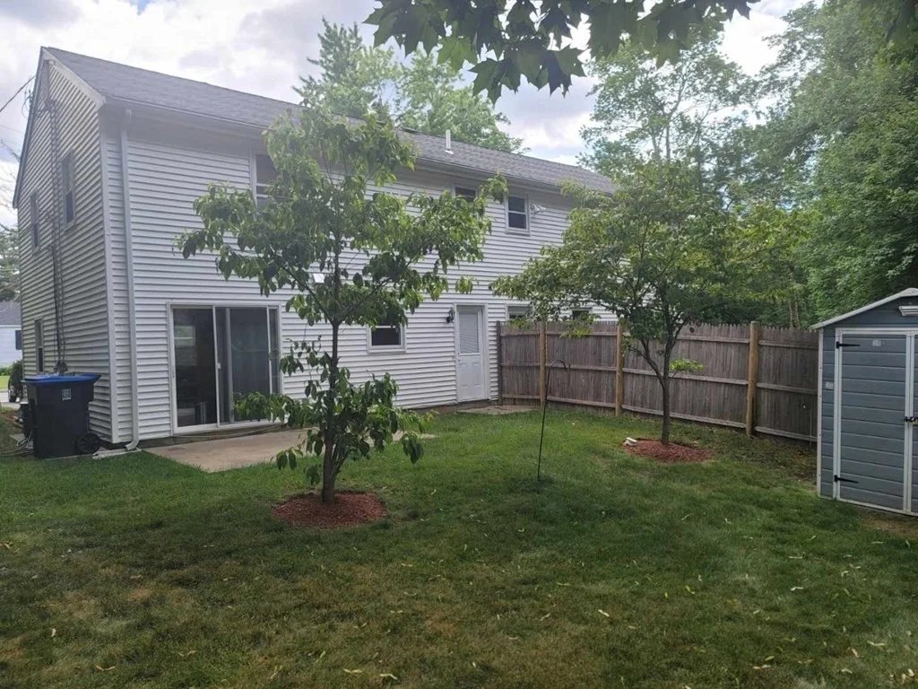 3 bed, 1 bath apartment for rent at 21 Bishop St Unit B, Natick — photo 4 of 16