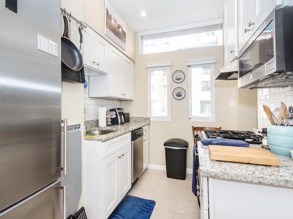 Studio bed, 1 bath apartment for rent at 21 Bowdoin St Unit 1B, Beacon Hill — photo 3 of 7
