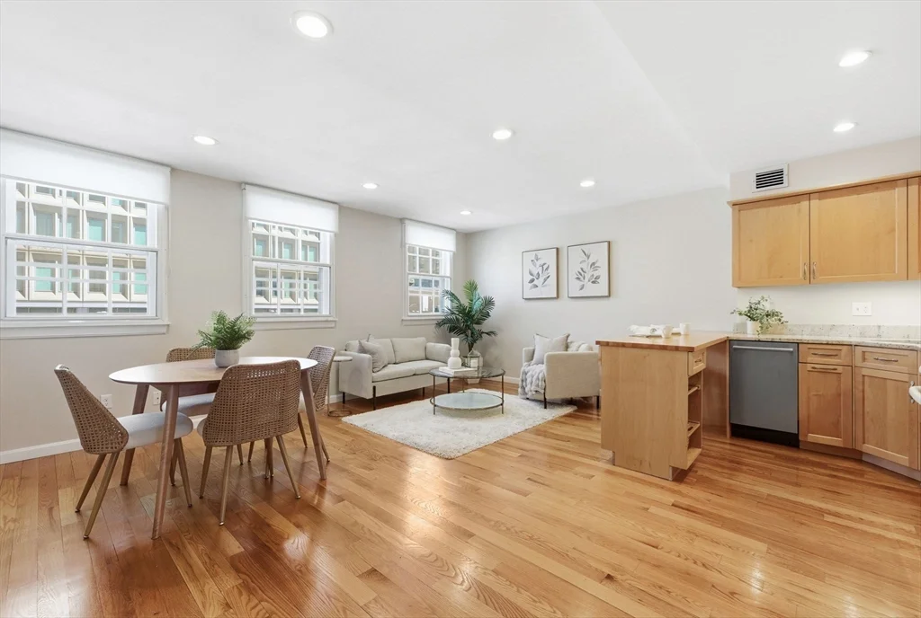 1 bed, 1 bath apartment for rent at 21 Bowdoin St Unit 5C, Beacon Hill — photo 4 of 14