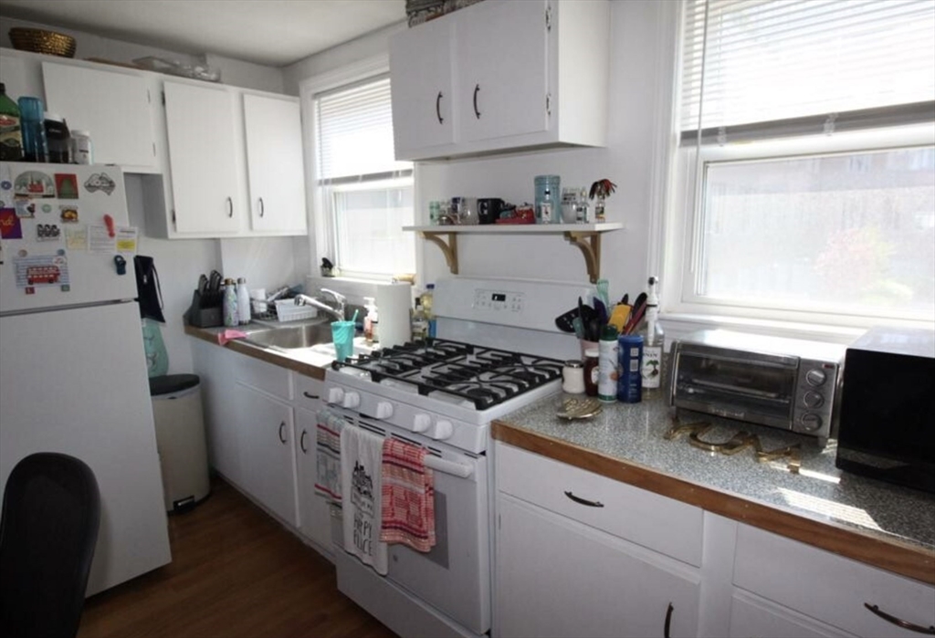 Studio bed, 1 bath apartment for rent at 21 Bradford Unit 3, South End — photo 3 of 8