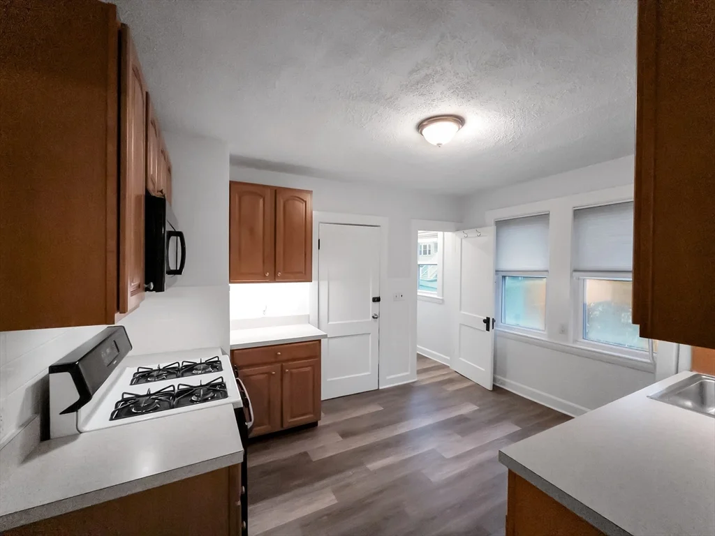 2 bed, 1 bath apartment for rent at 21 Bradwood St Unit 1, Roslindale — photo 5 of 14