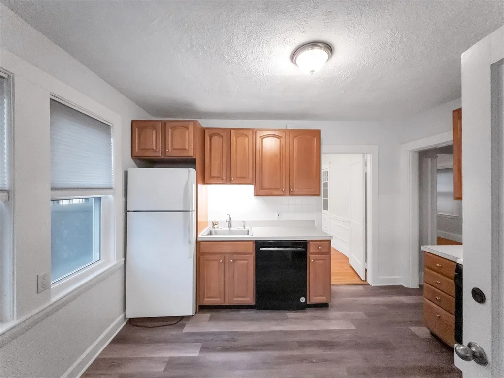 2 bed, 1 bath apartment for rent at 21 Bradwood St Unit 1, Roslindale — photo 4 of 14