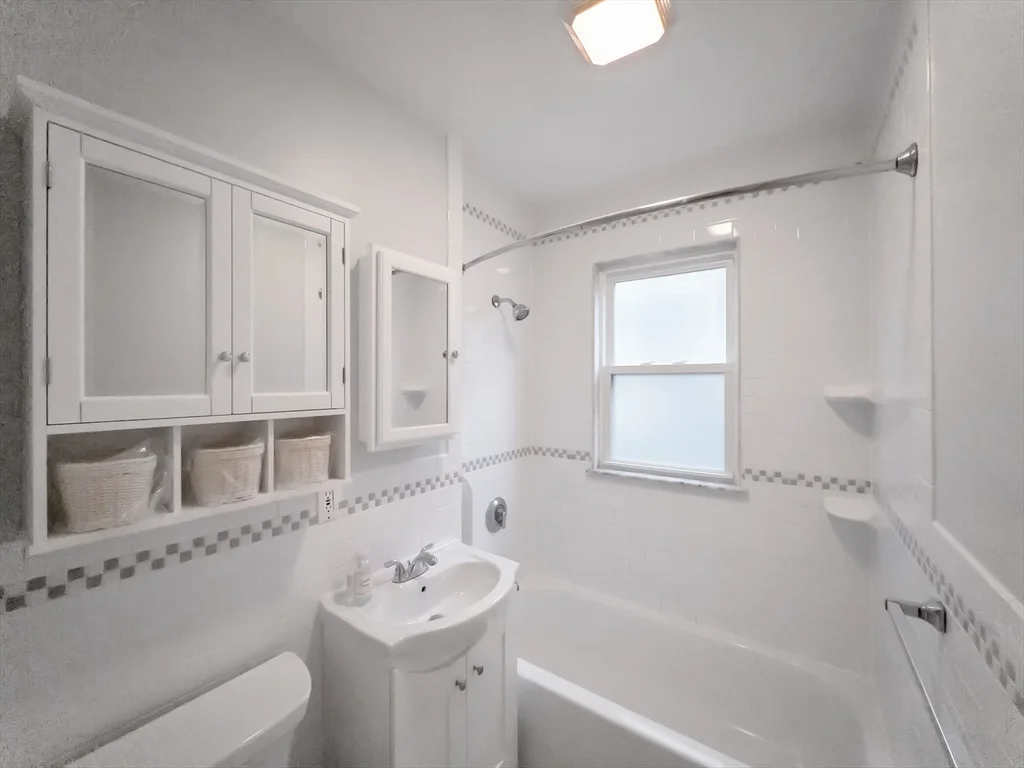 2 bed, 1 bath apartment for rent at 21 Bradwood St Unit 1, Roslindale — photo 7 of 14