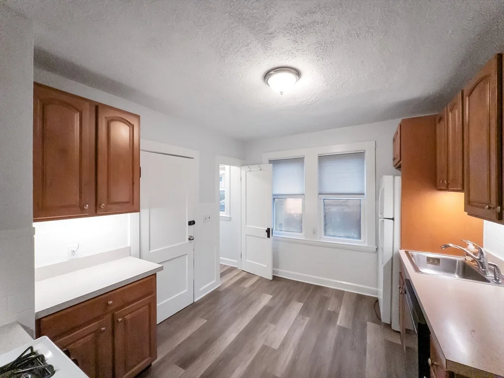 2 bed, 1 bath apartment for rent at 21 Bradwood St Unit 1, Roslindale — photo 13 of 14