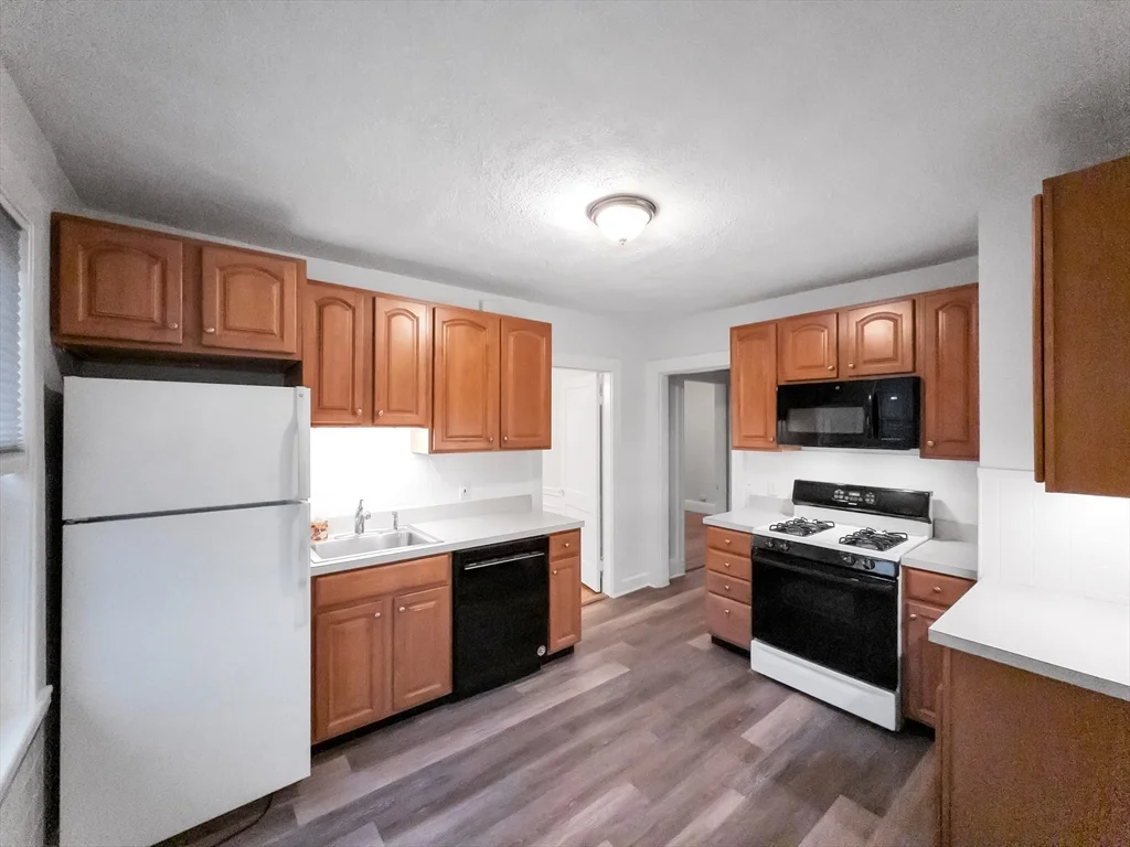 2 bed, 1 bath apartment for rent at 21 Bradwood St Unit 1, Roslindale — photo 2 of 14